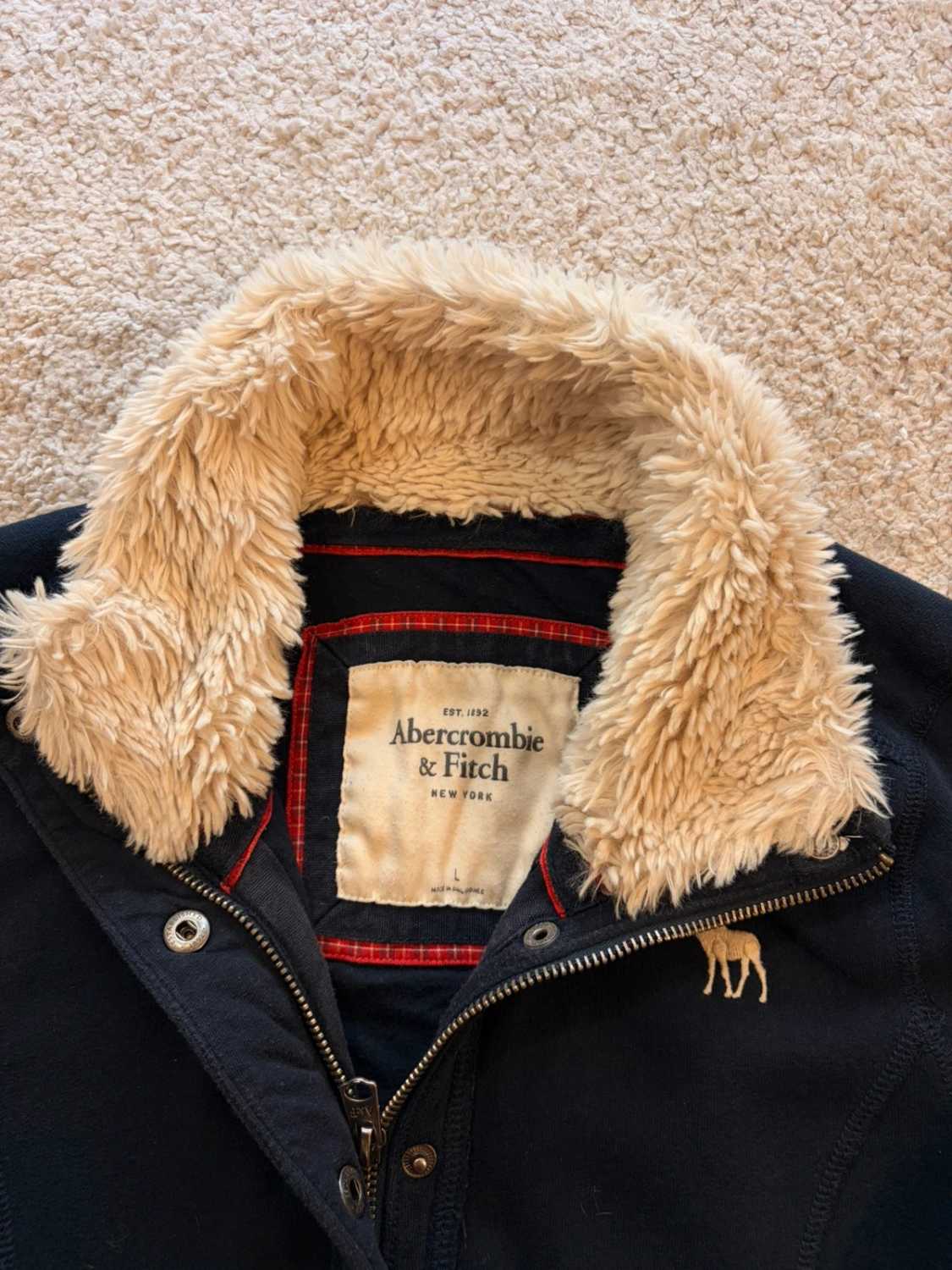 🔵 Veste Abercrombie & Fitch Marine - Élégance Décontractée