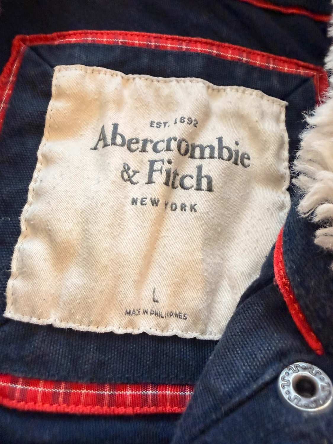 🔵 Veste Abercrombie & Fitch Marine - Élégance Décontractée