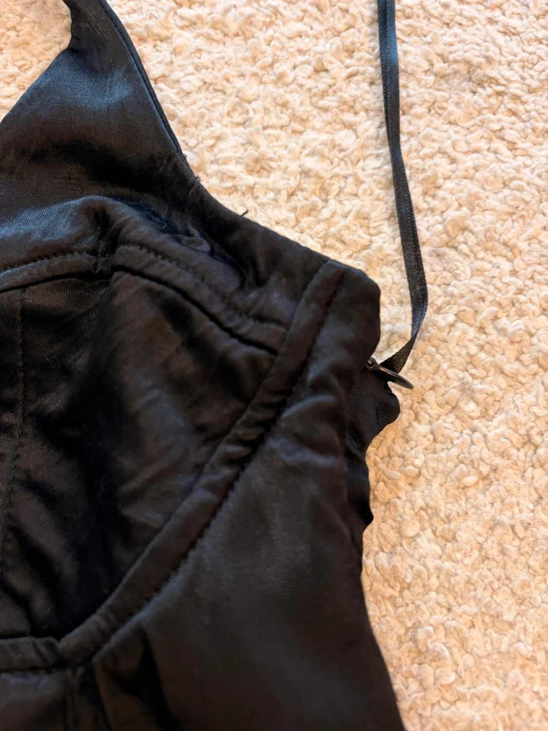 👗 Tunique Zara Épaules Dénudées Noir - Sensuelle & Élégante