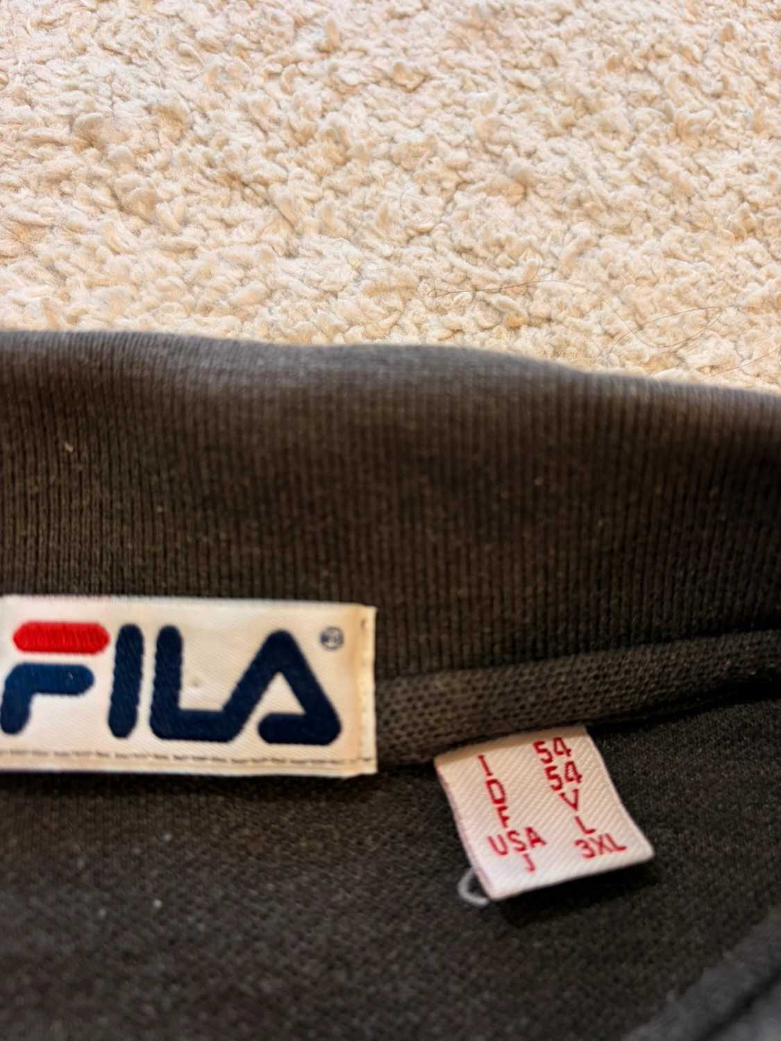 🖤 Polo Fila Gris Foncé - Coupe Large & Performant