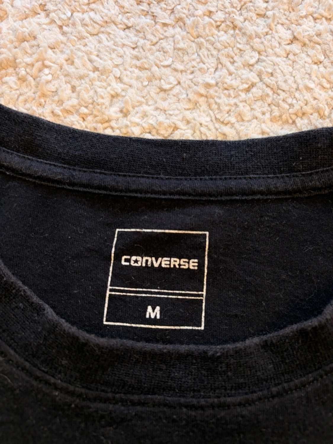 ⭐🖤 T-shirt Converse Imprimé Noir - Iconique & Streetwear