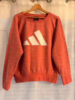 🌸🤍 Pull Adidas Rose à Motif Blanc - Féminin & Dynamique