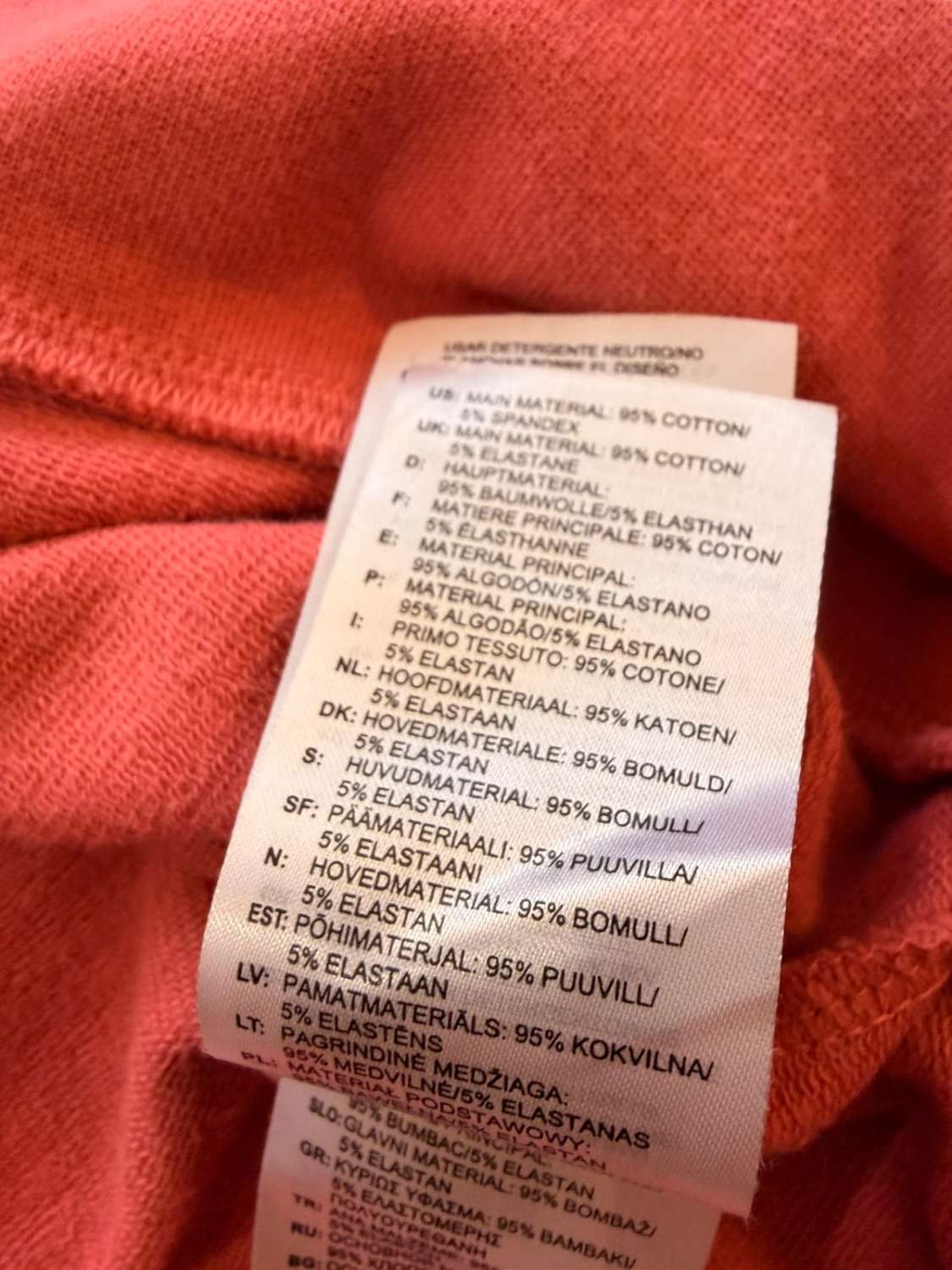🌸🤍 Pull Adidas Rose à Motif Blanc - Féminin & Dynamique
