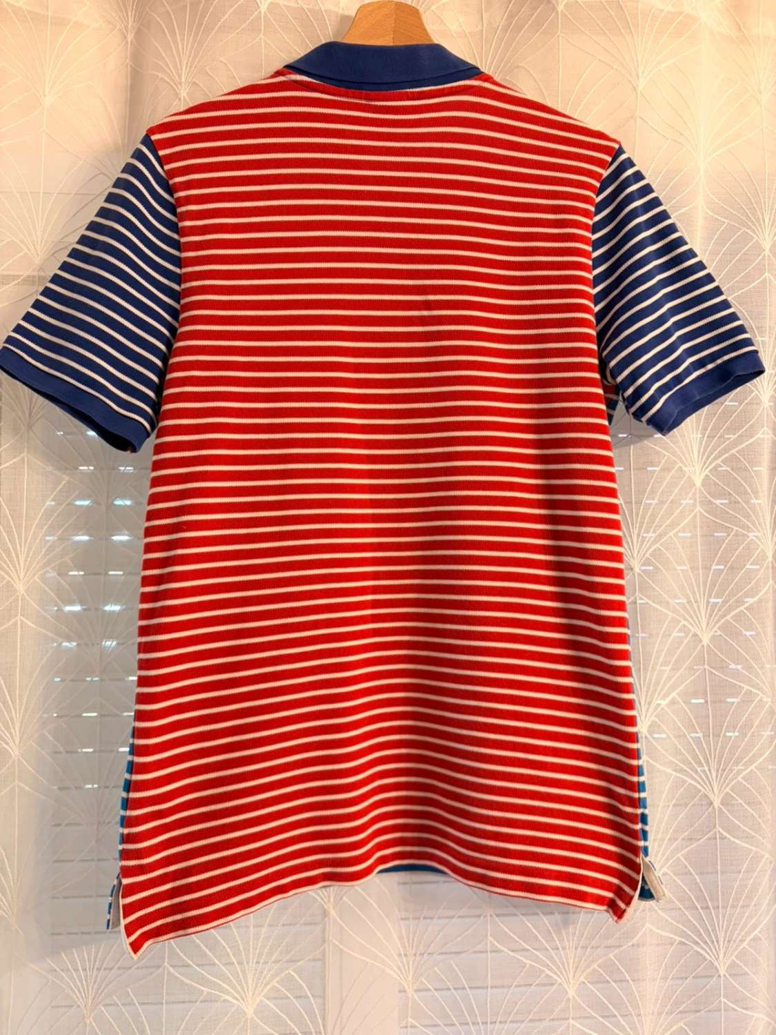 🌈👕 Polo Nike à Rayures Multicolores - Joyeux & Sportif