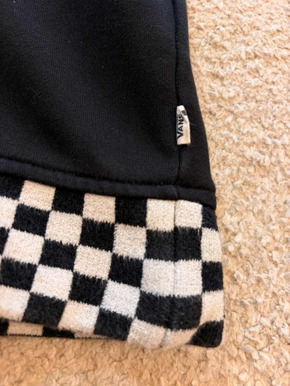 🖤🤍 Pull Vans à Capuche Noir - Streetwear & Confort