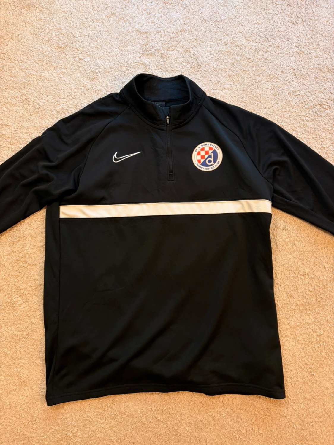 🔴 Pull Nike Dri-FIT Dinamo Soccer Club St Albans Saints Noir - Fan Officiel
