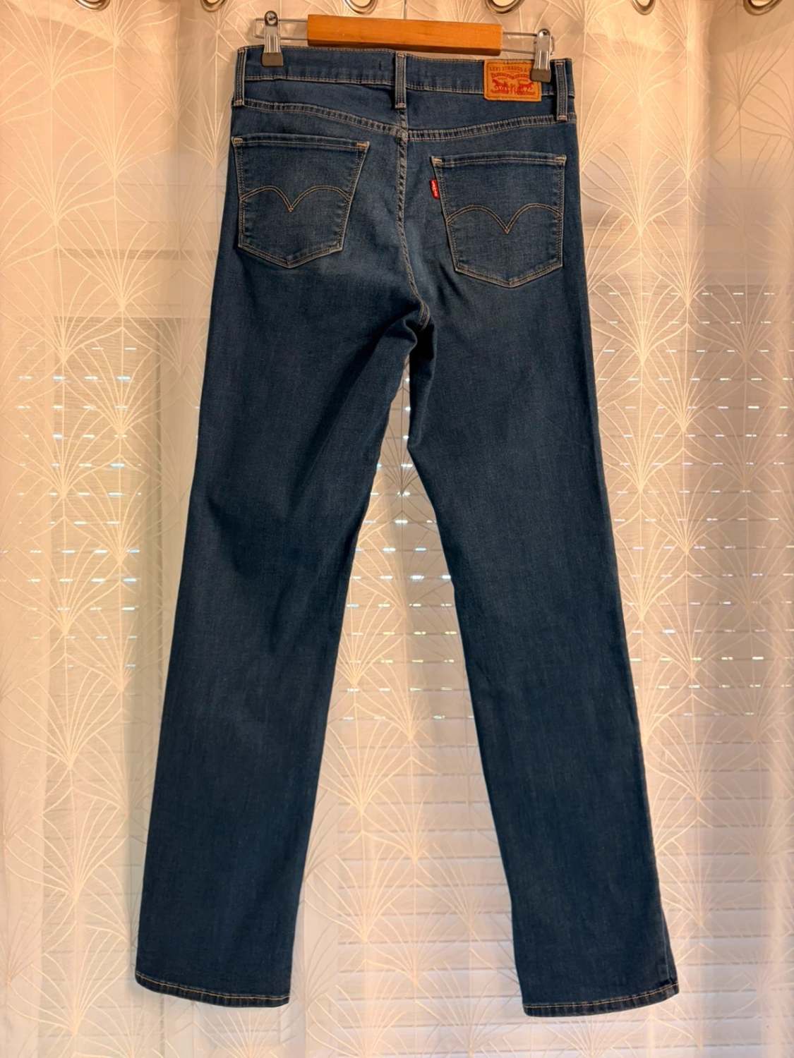 👖 Jeans Levi’s 314 "Shaping Straight" Bleu - Silhouette Idéale