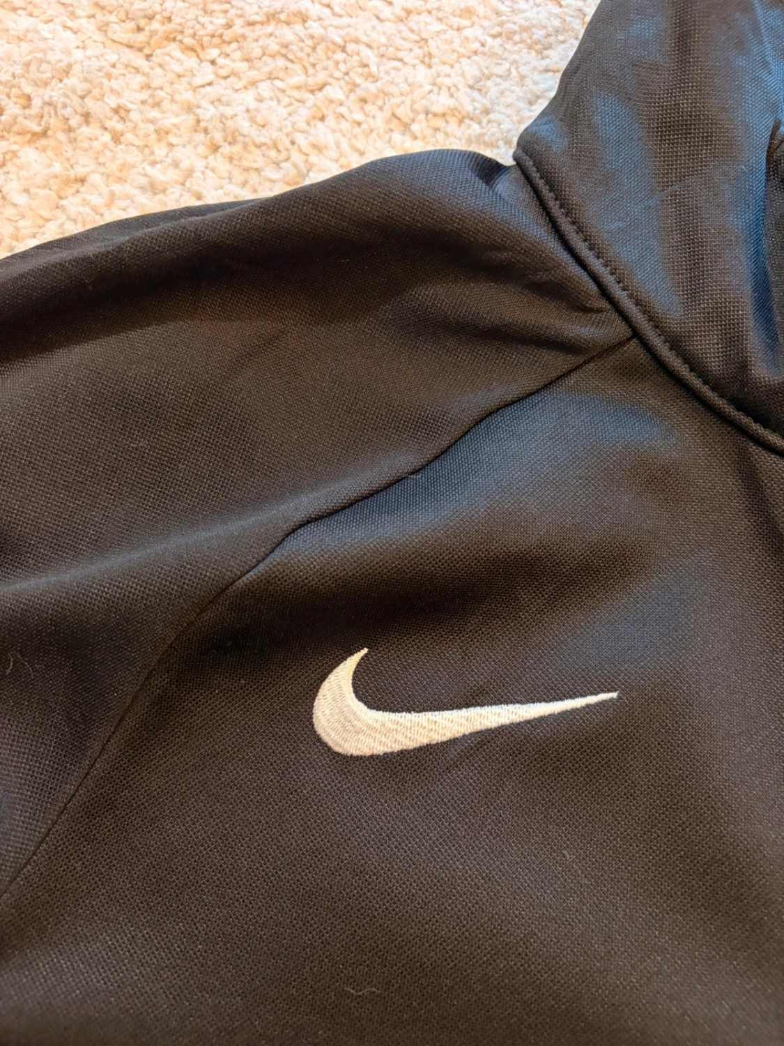 🖤 Felpa Nike Dri-FIT Penn Soccer Nera - Performance & Spirito di Squadra