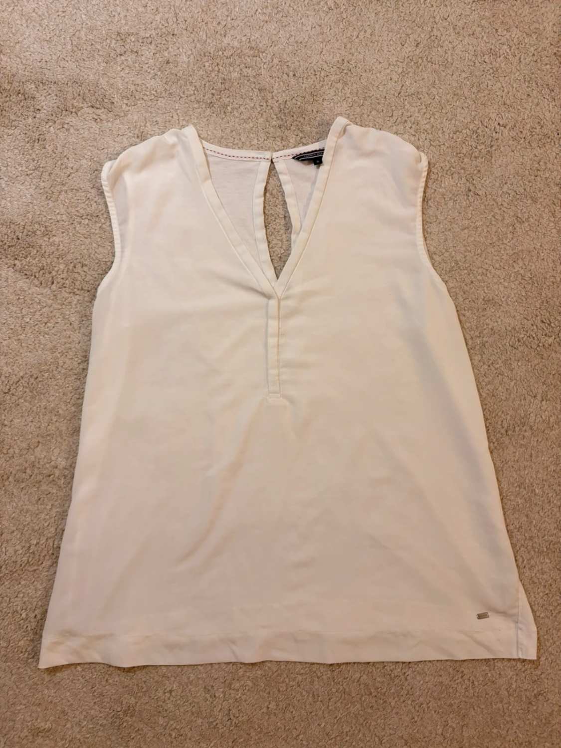Blouse Sans Manches Tommy Hilfiger Blanche Col V – Femme – Taille XL