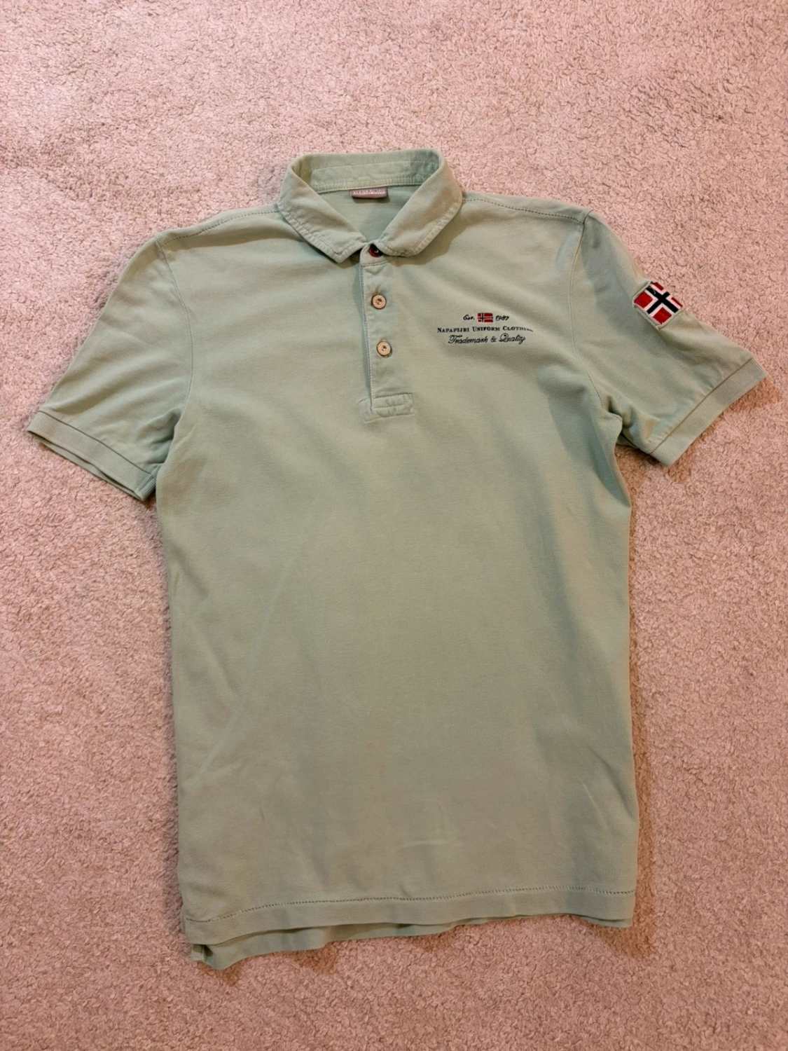 🌲🍃 Polo Napapijri Vert - Sportif & Élégant