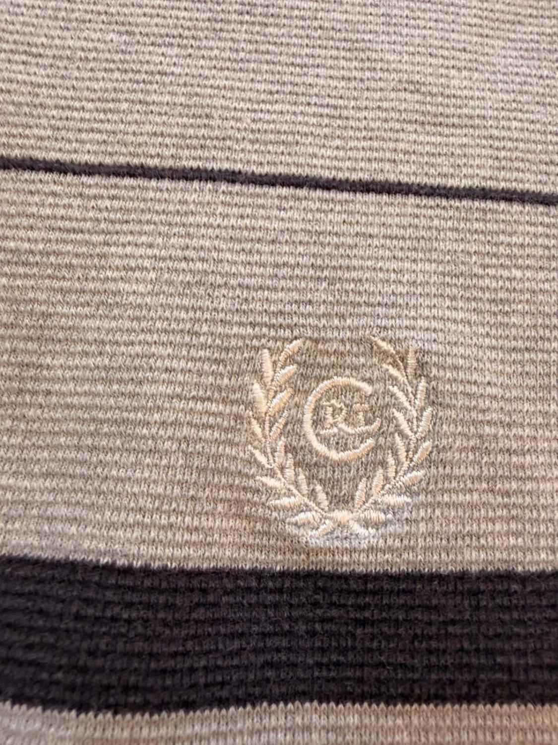 Polo Chaps by Ralph Lauren à Rayures Gris/Marine - Élégance Discrète