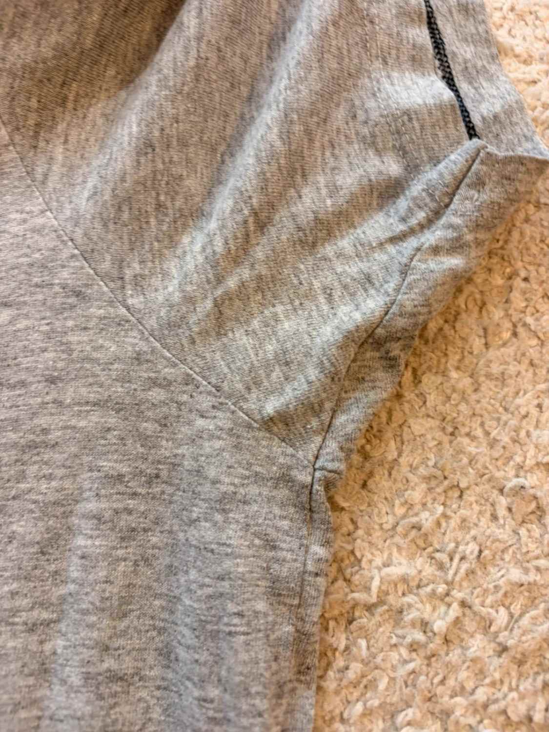 🔳 T-shirt Lee Regular Fit Imprimé Gris - Confort & Casual