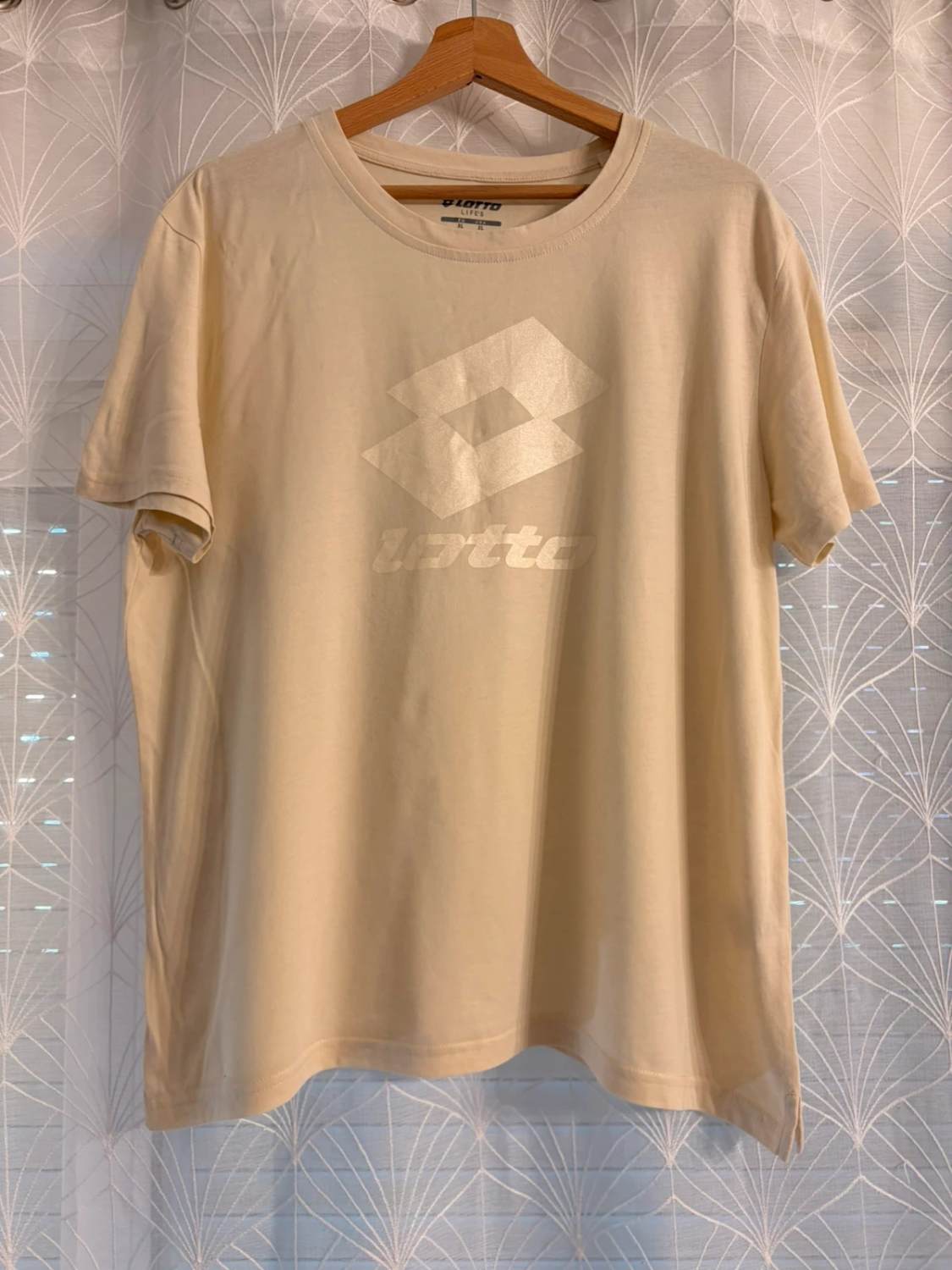 🤍🎾 T-shirt Lotto Crème - Sportif & Minimaliste