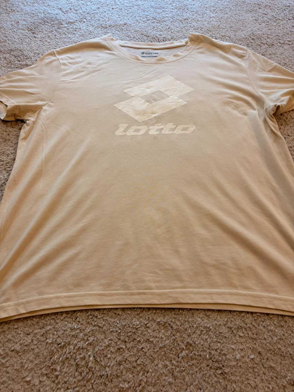 🤍🎾 T-shirt Lotto Crème - Sportif & Minimaliste