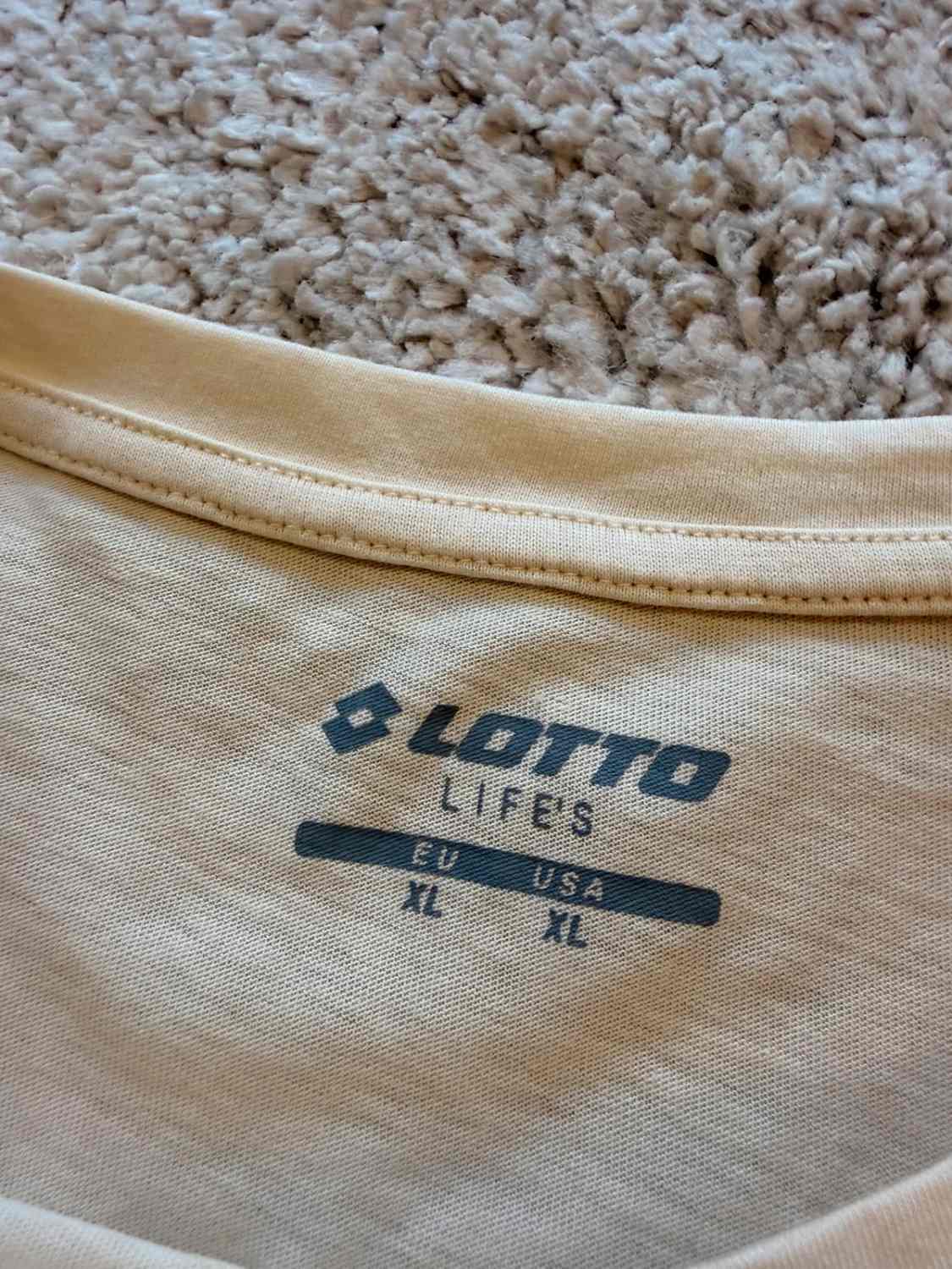🤍🎾 T-shirt Lotto Crème - Sportif & Minimaliste