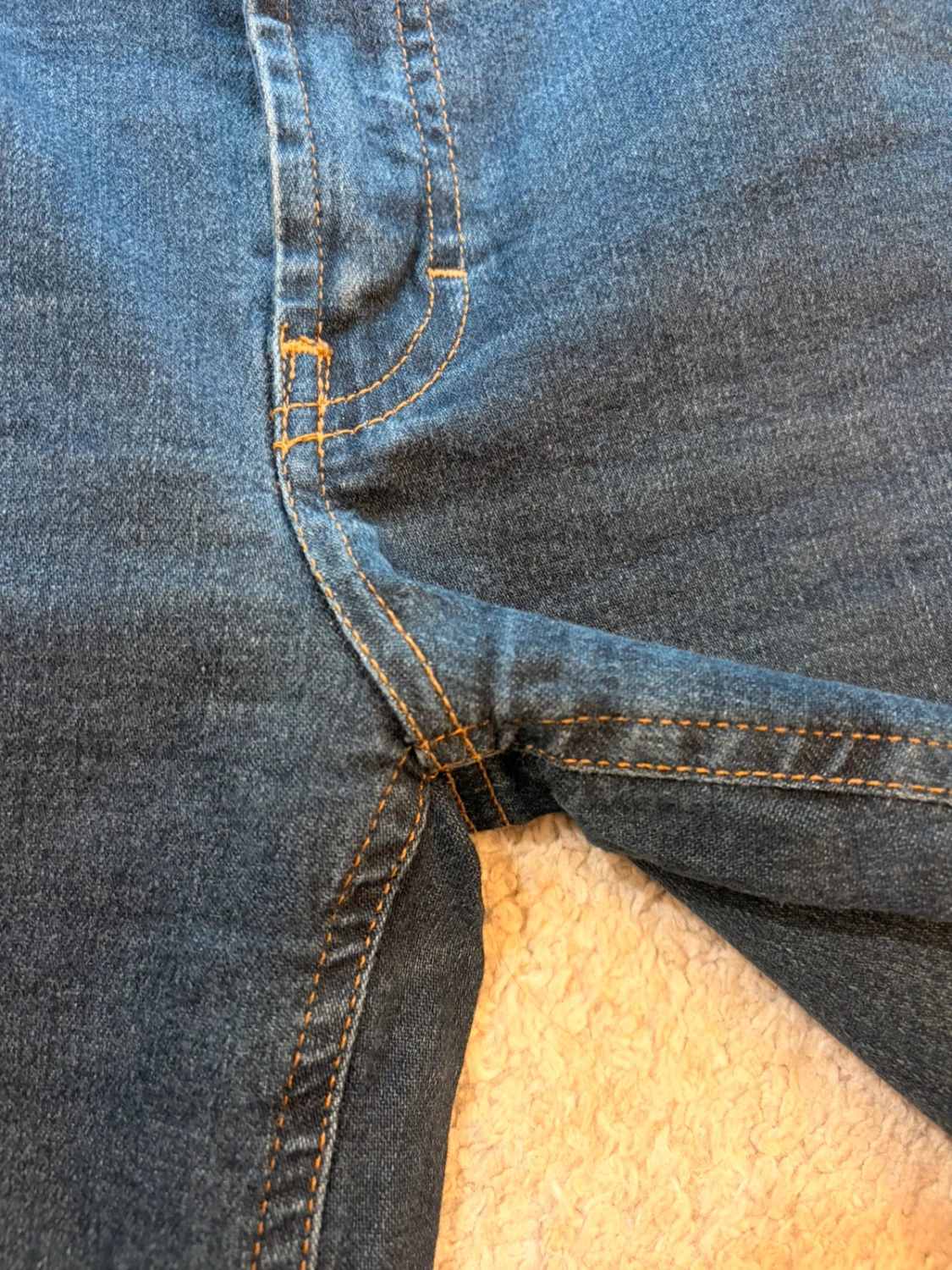 Jeans Guess Marine Slim - Taille IT31 (W28)