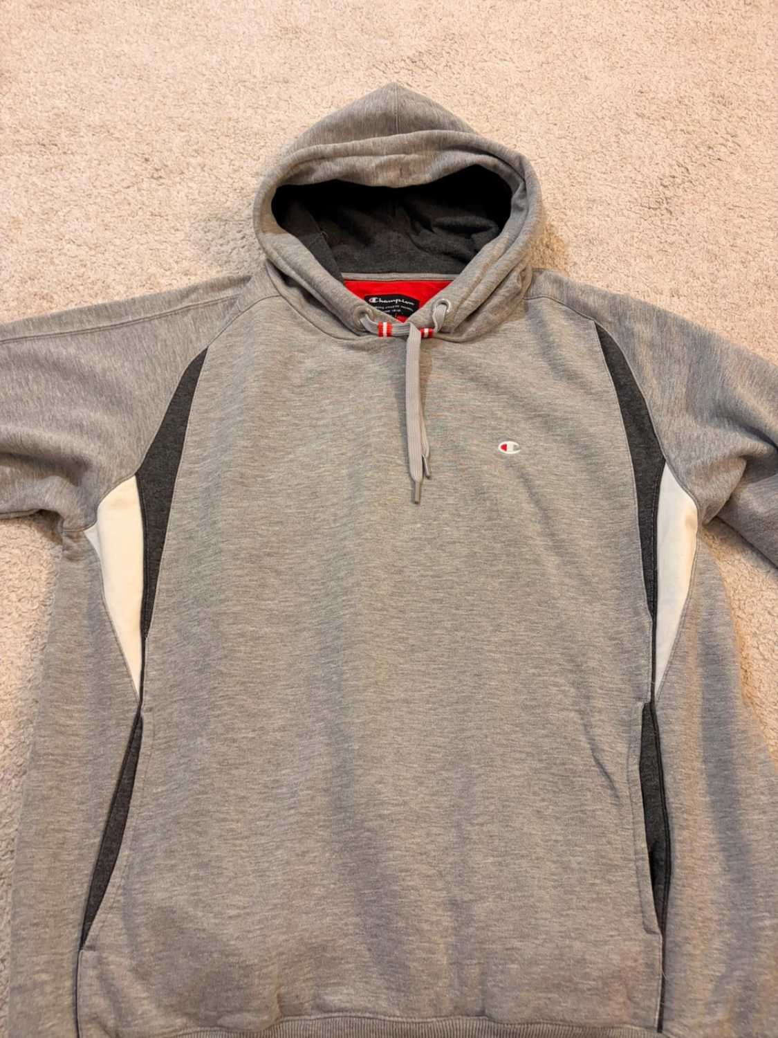 🏆 Pull Champion à Capuche Gris - Confort & Style Streetwear