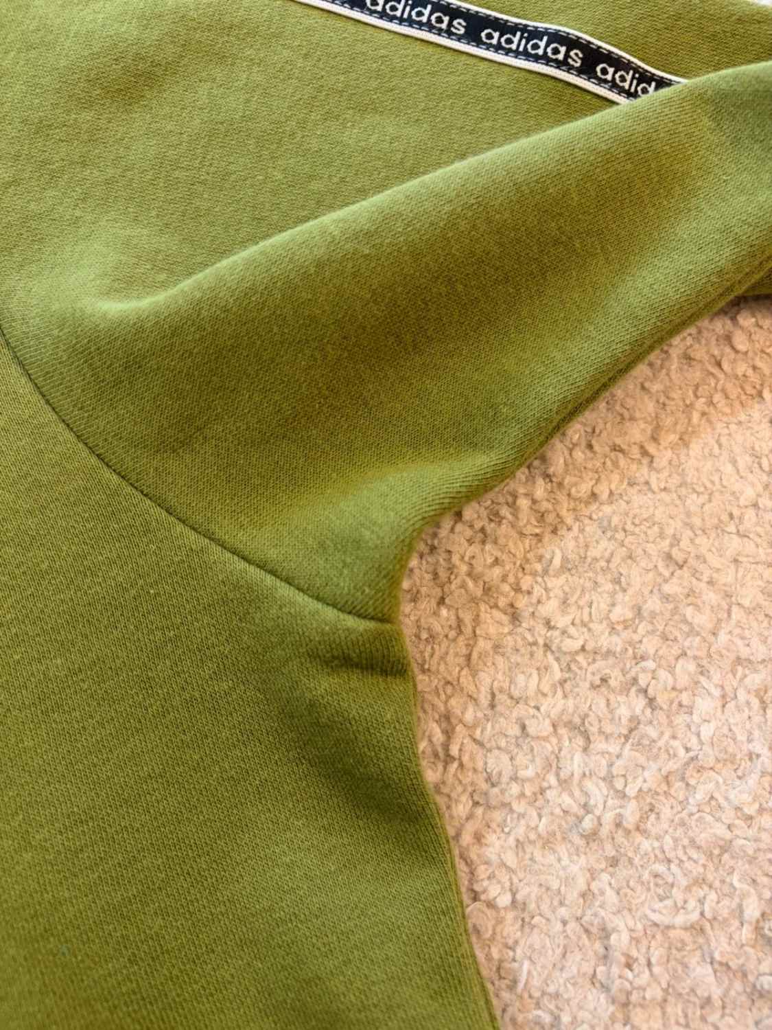 🪖🧥 Pull Adidas à Capuche Zip Kaki/Vert - Militaire & Fonctionnel