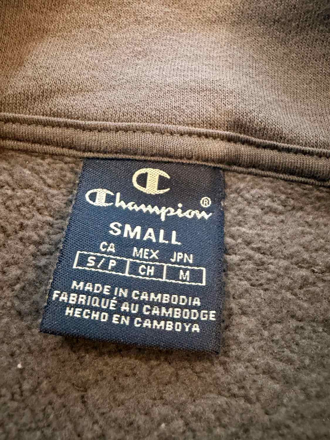 🏆 Pull Champion Noir avec Logo Imprimé