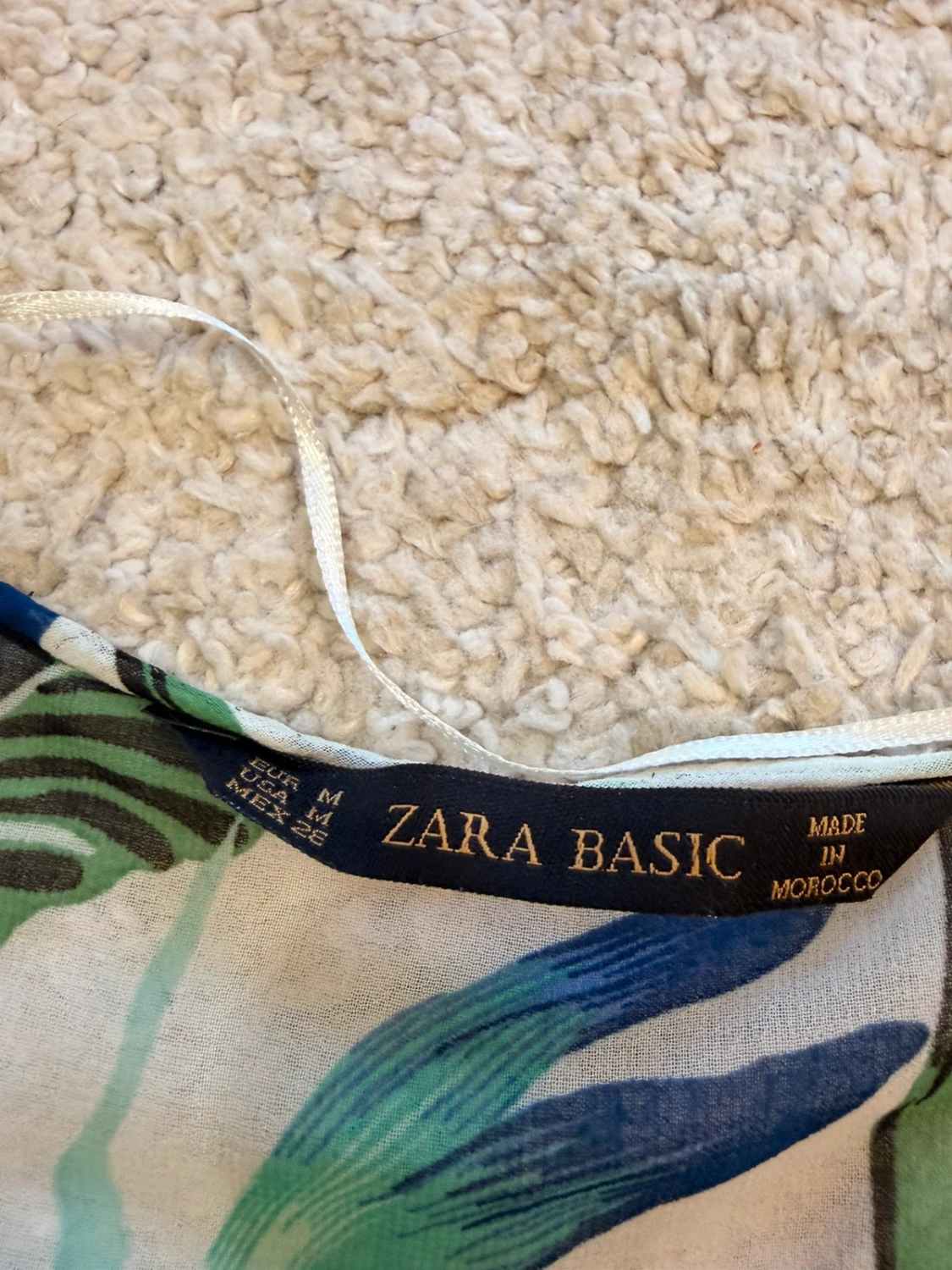 Blouse Zara Basic - Blanc à Motif Vert - Taille M