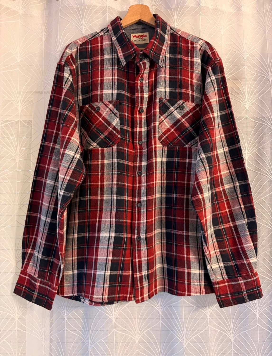 🍷 Chemise Wrangler Authentics Flannel à Carreaux Bordeaux/Noir/Blanc - Chaud & Rustique