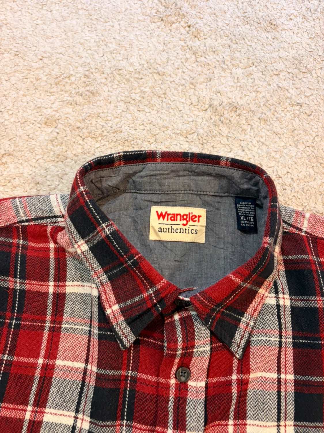 🍷 Chemise Wrangler Authentics Flannel à Carreaux Bordeaux/Noir/Blanc - Chaud & Rustique