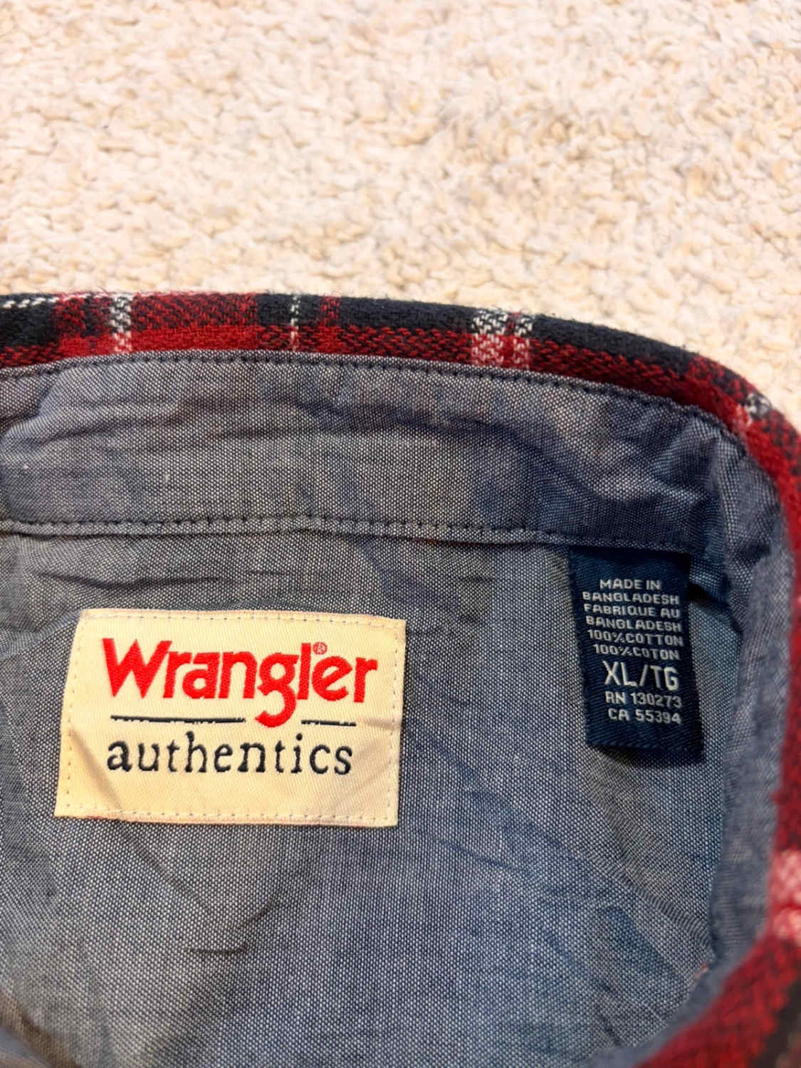 🍷 Chemise Wrangler Authentics Flannel à Carreaux Bordeaux/Noir/Blanc - Chaud & Rustique