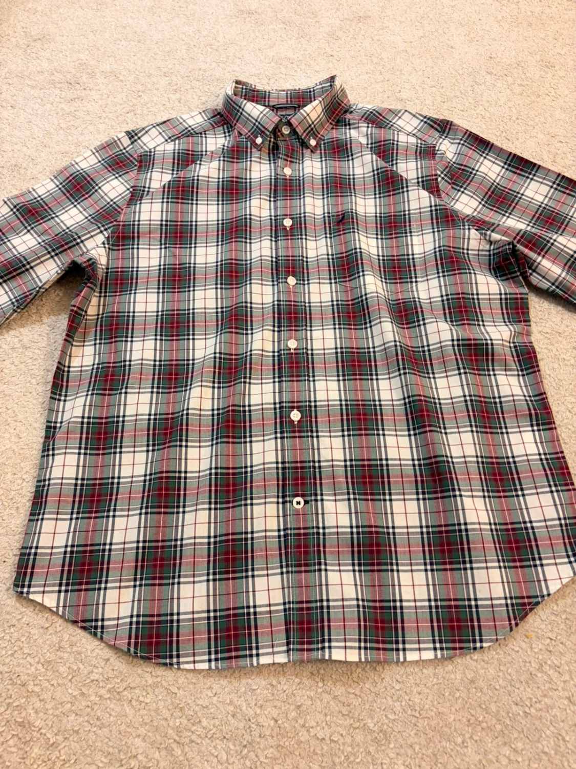 🧩 Chemise Nautica Flex+ à Carreaux Kaki/Bordeaux - Antifroissable & Pratique