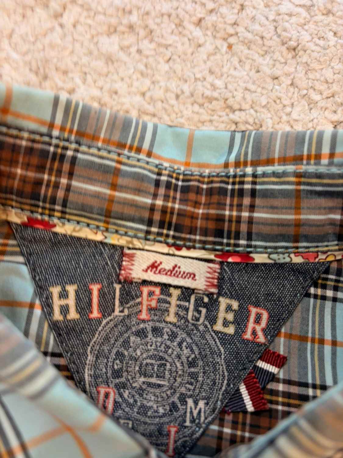👖🔵 Camisa Hilfiger Denim a Cuadros Azul Claro/Marrón/Negro - Casual y Chic