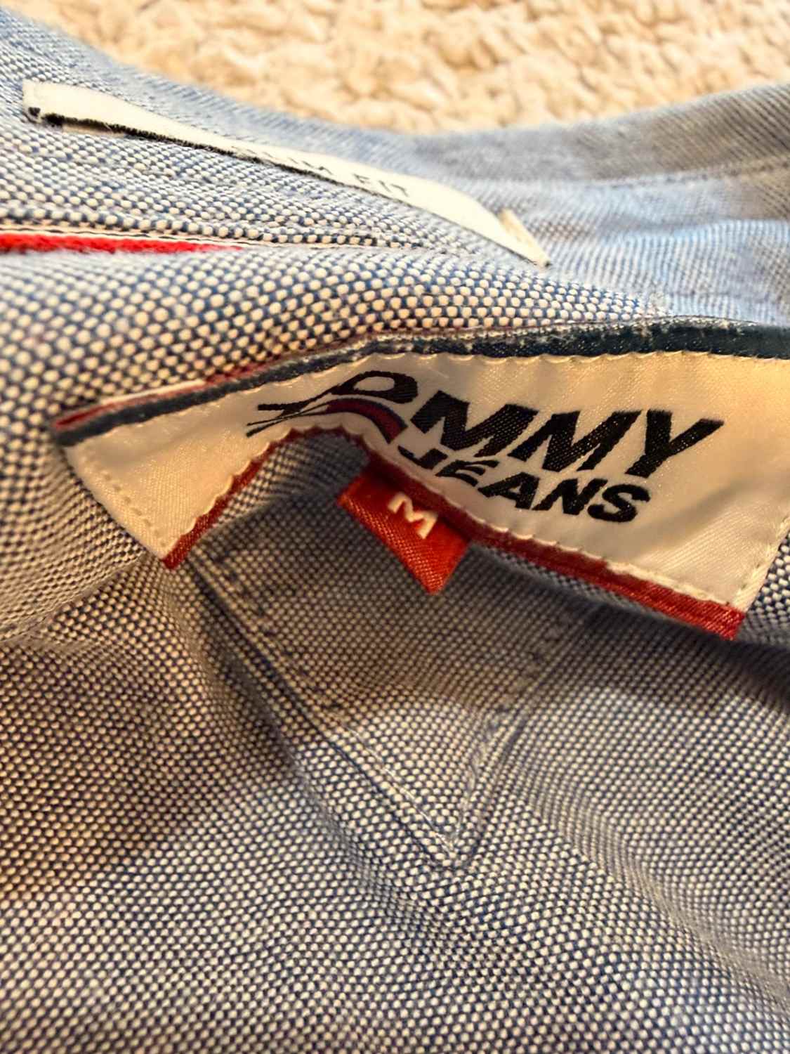 Chemise Tommy Jeans Slim Fit Bleu Clair - Coupe Affûtée & Moderne
