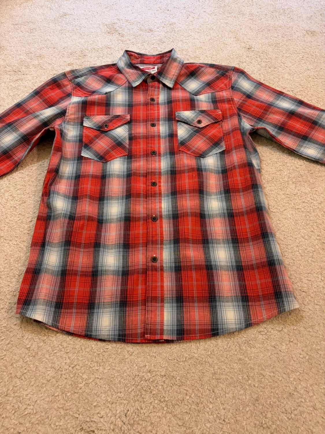 Chemise Wrangler à Carreaux Rouge/Bleu Clair/Noir - Dynamique & Confortable