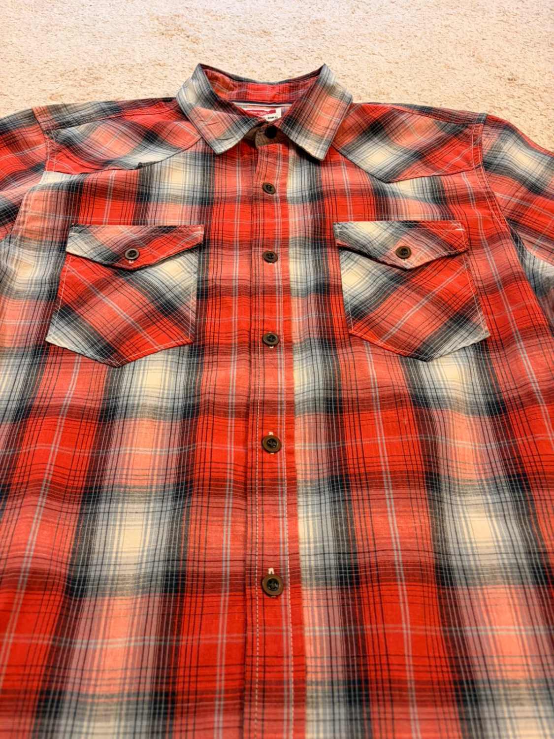 Chemise Wrangler à Carreaux Rouge/Bleu Clair/Noir - Dynamique & Confortable