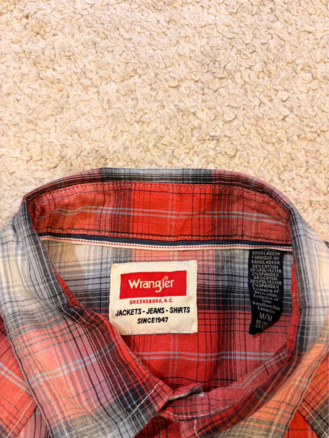 Chemise Wrangler à Carreaux Rouge/Bleu Clair/Noir - Dynamique & Confortable