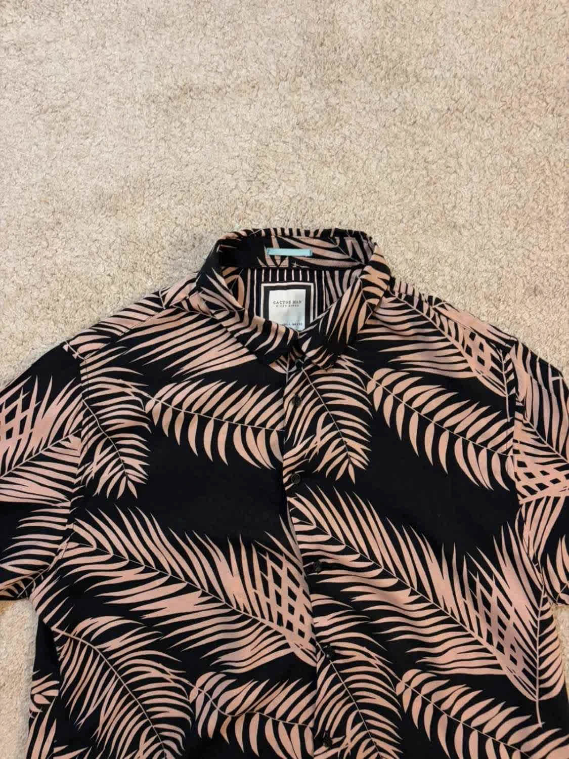 🎨 Chemise Cactus Man “Ricky Singh” - Noir à Motifs Beiges - Taille L