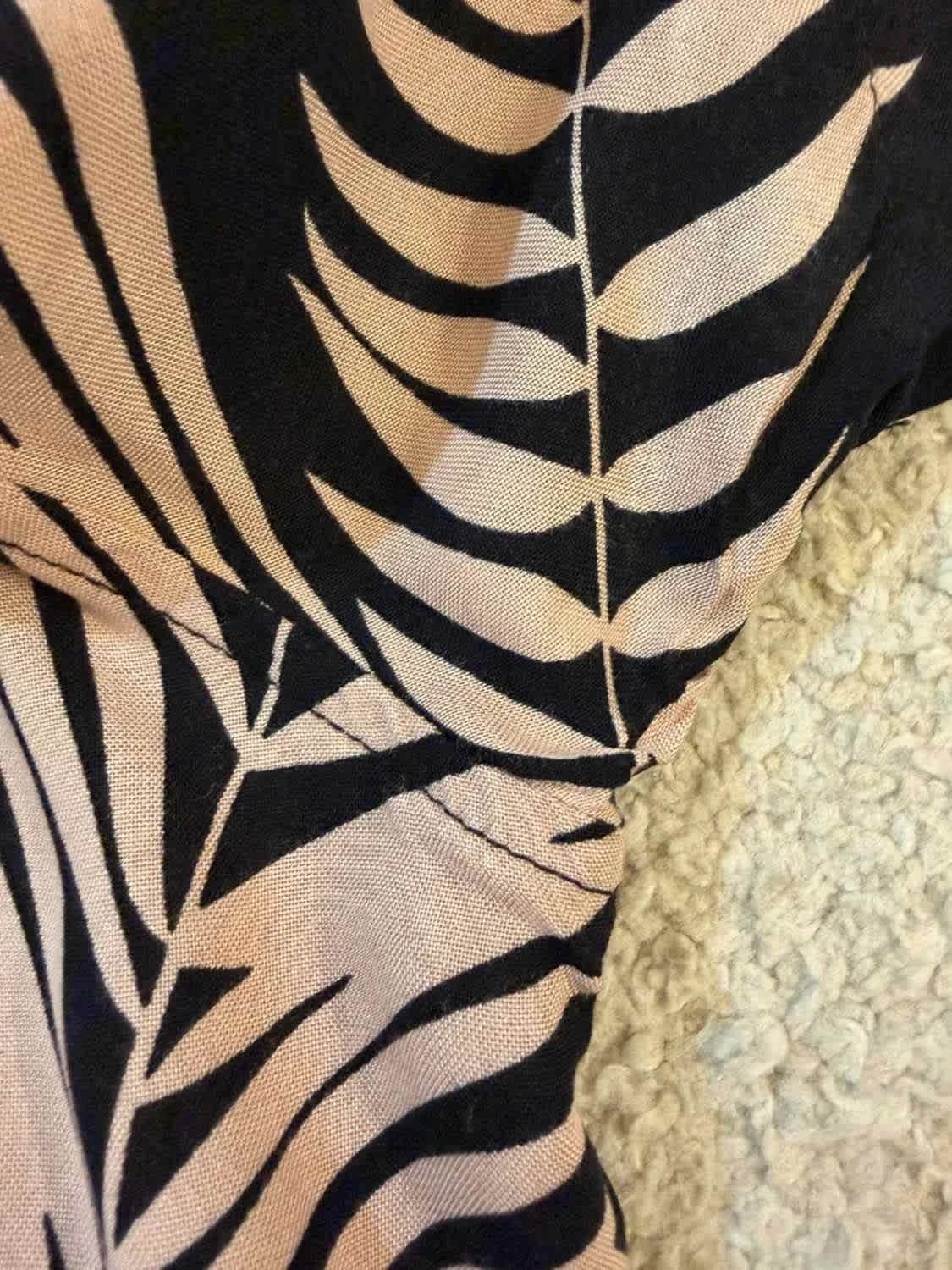 🎨 Chemise Cactus Man “Ricky Singh” - Noir à Motifs Beiges - Taille L