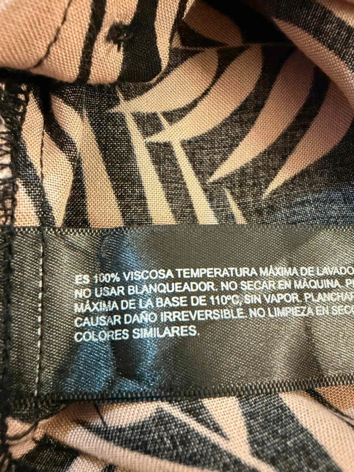 🎨 Chemise Cactus Man “Ricky Singh” - Noir à Motifs Beiges - Taille L