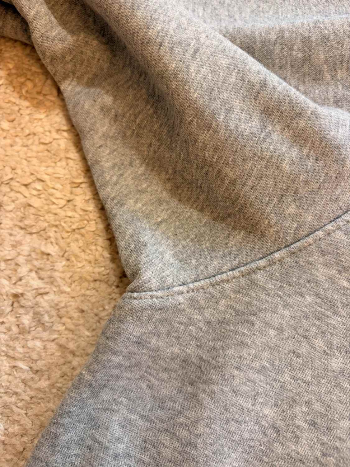🐺 Pull Nike à Capuche Gris - Basique Confortable & Urbain