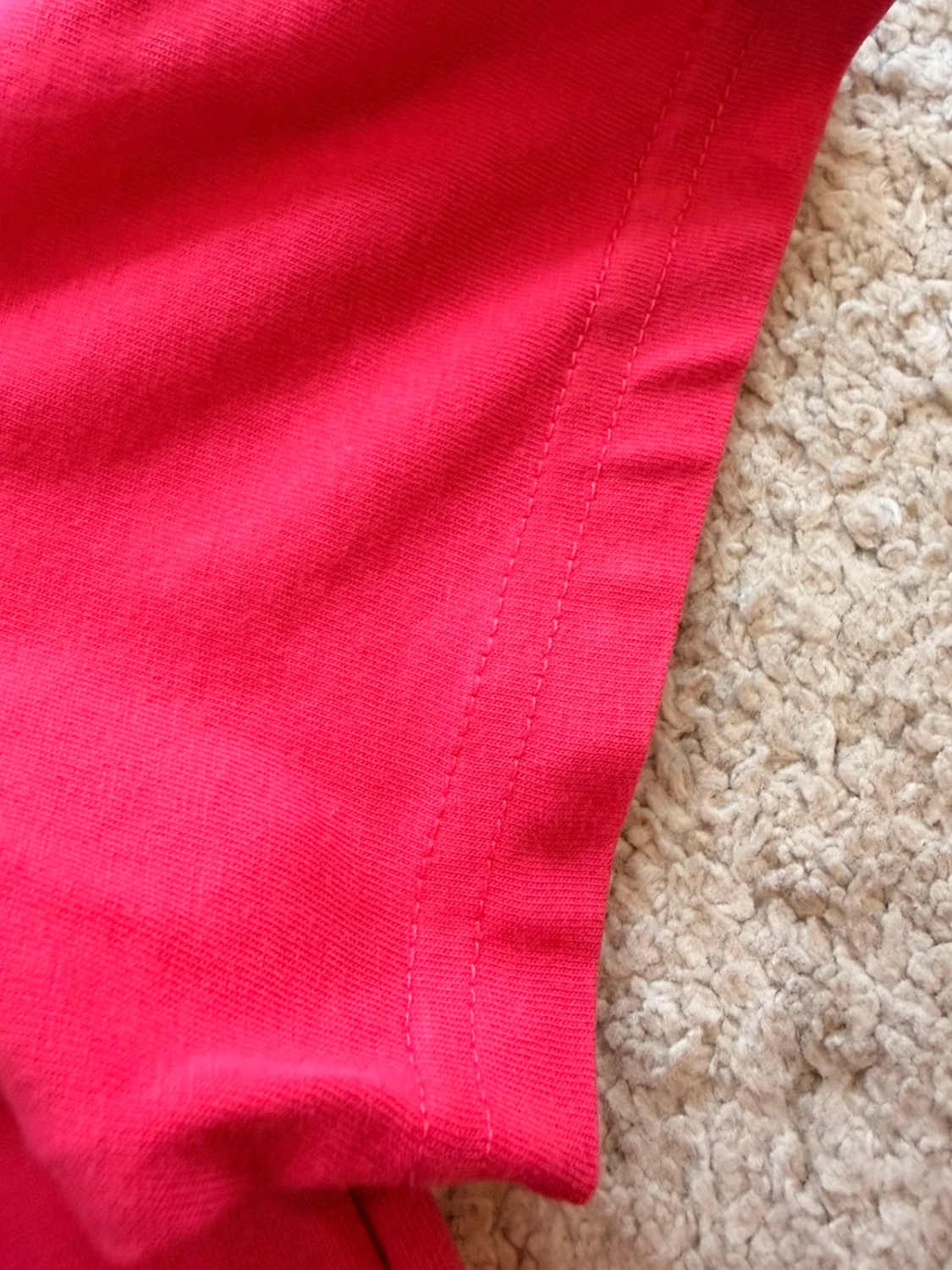🎽 T-shirt Fila Crop Imprimé Fuchsia/Vert/Corail - Coloré & Tendance