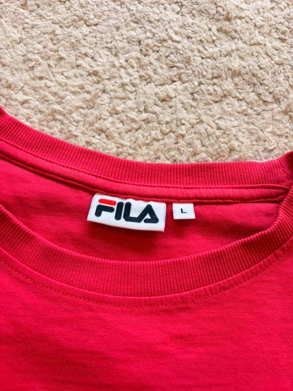 🎽 T-shirt Fila Crop Imprimé Fuchsia/Vert/Corail - Coloré & Tendance