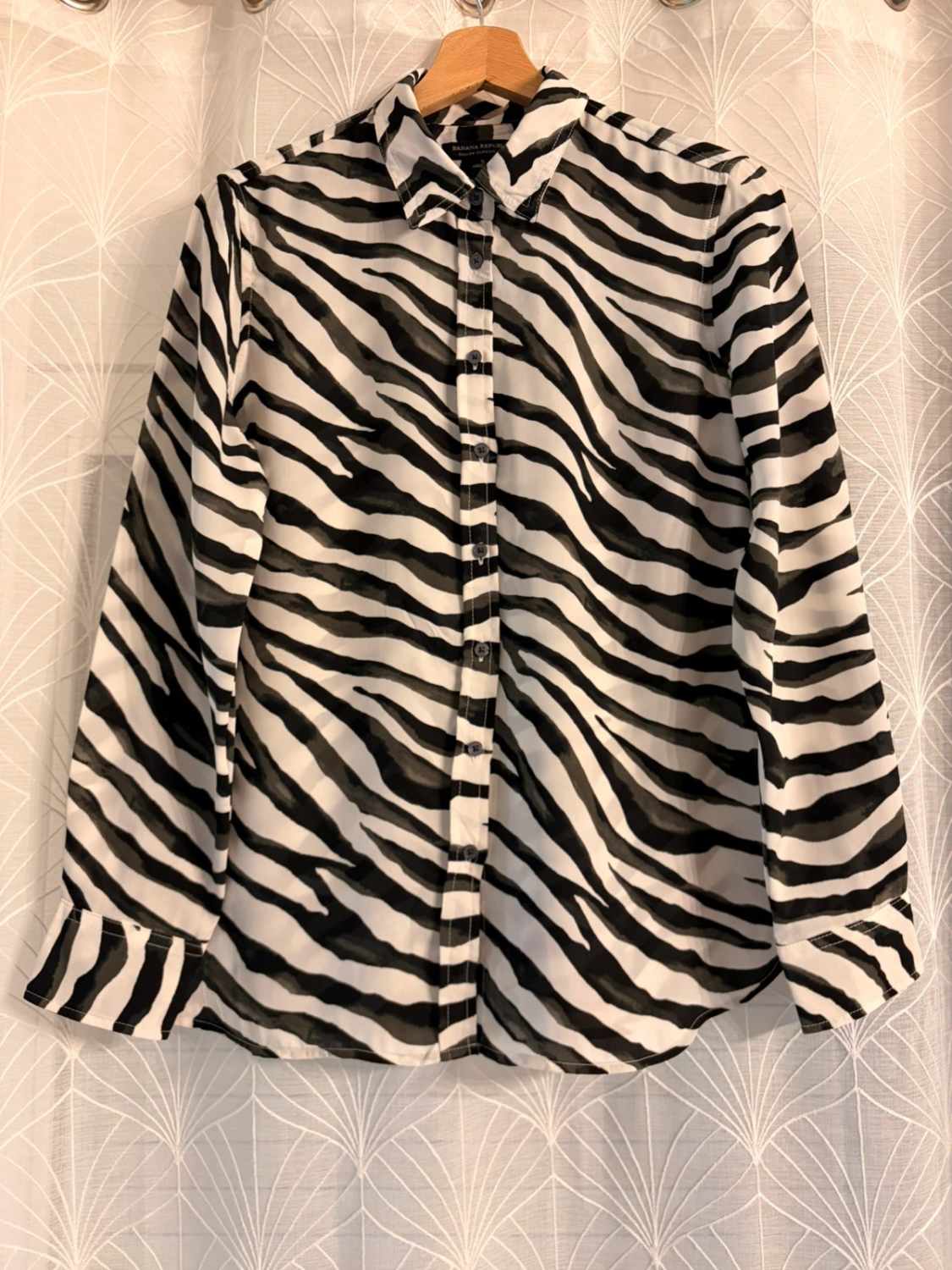 Blouse Banana Republic 'Dillon' à Motif Zèbre Blanc/Noir - Audacieuse & Graphique
