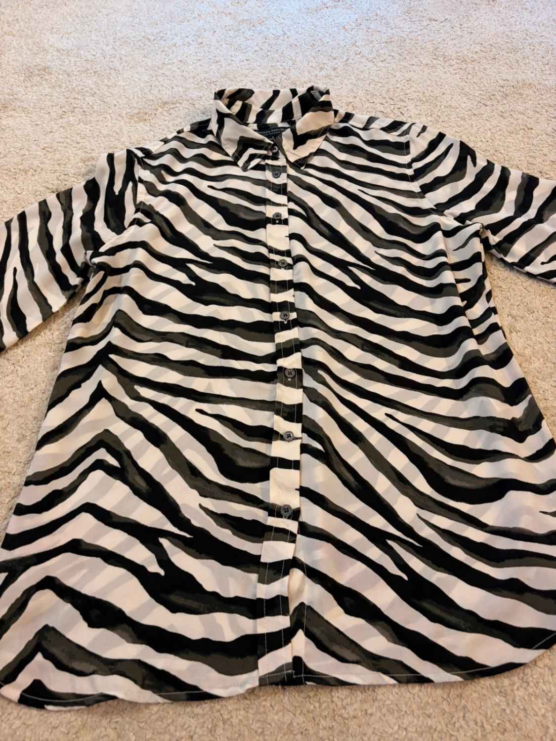 Blouse Banana Republic 'Dillon' à Motif Zèbre Blanc/Noir - Audacieuse & Graphique