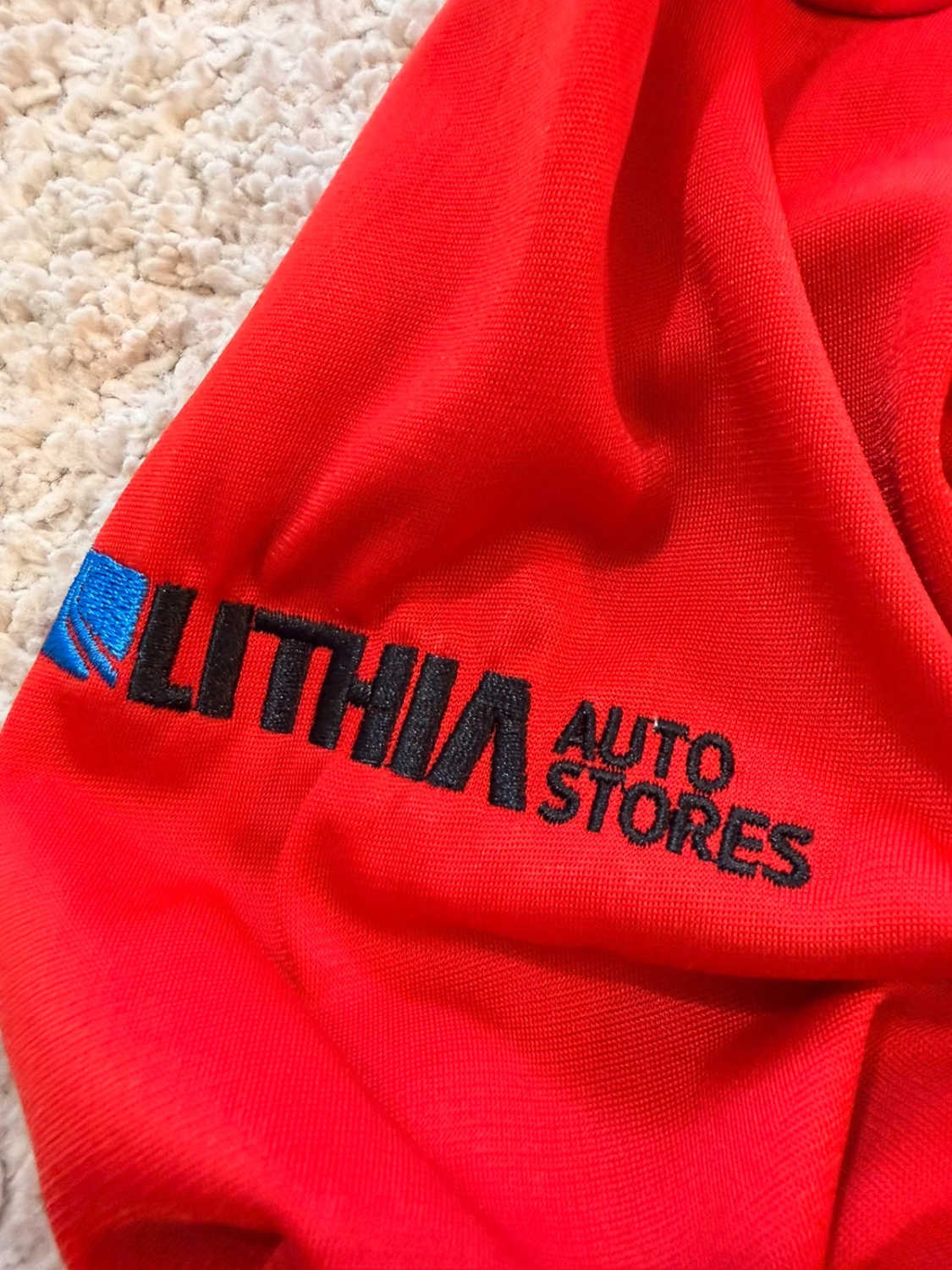 🏈🔥 Veste Nike "Raiders Lithia Auto Store" Rouge/Blanc - Collector & Sportive