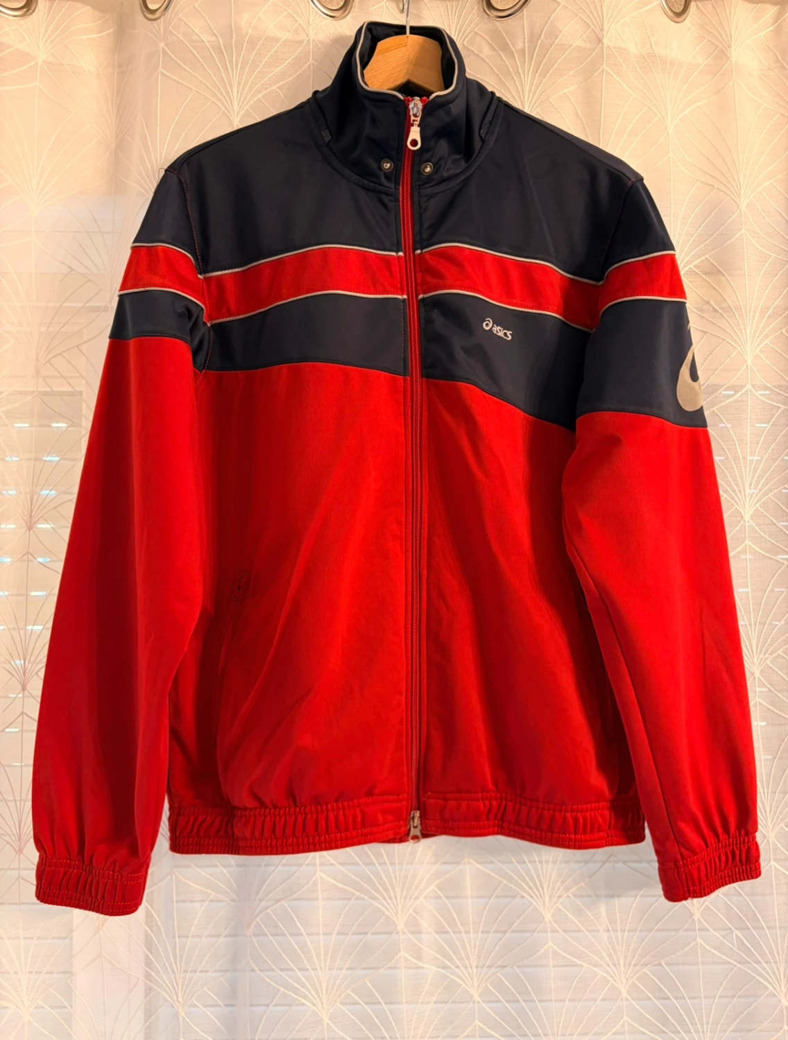 🔴🔵 Veste Asics Survêtement Rouge/Marine - Classique & Fonctionnelle