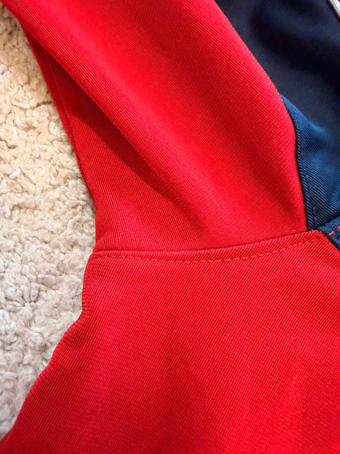 🔴🔵 Veste Asics Survêtement Rouge/Marine - Classique & Fonctionnelle