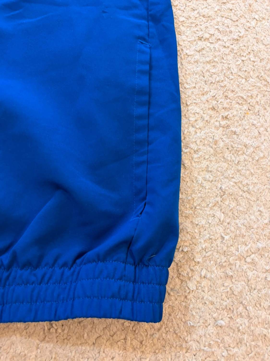👦🔵 Veste Adidas Survêtement Bleu/Noir à Bandes Blanches - Style Junior & Confortable