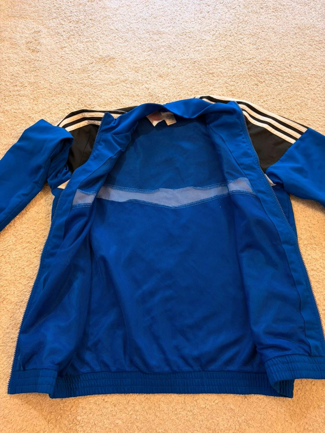 👦🔵 Veste Adidas Survêtement Bleu/Noir à Bandes Blanches - Style Junior & Confortable