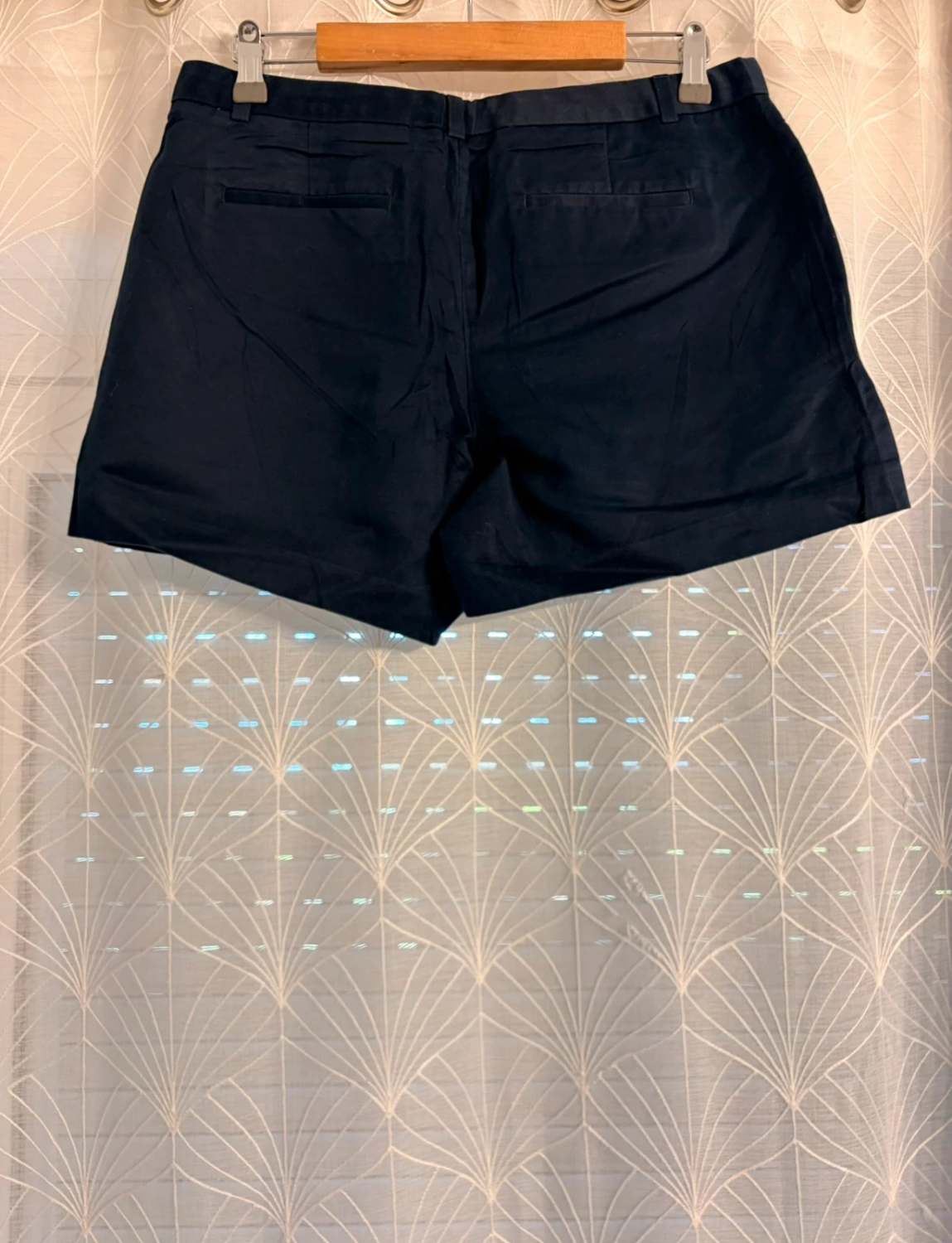 🩳 Short Banana Republic Marine Lin - Fraîcheur & Style Décontracté