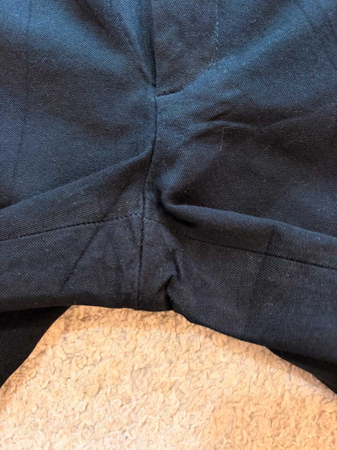 🖤👗 Short Banana Republic "Sloan Fit" Noir - Silhouette Élégante & Féminine