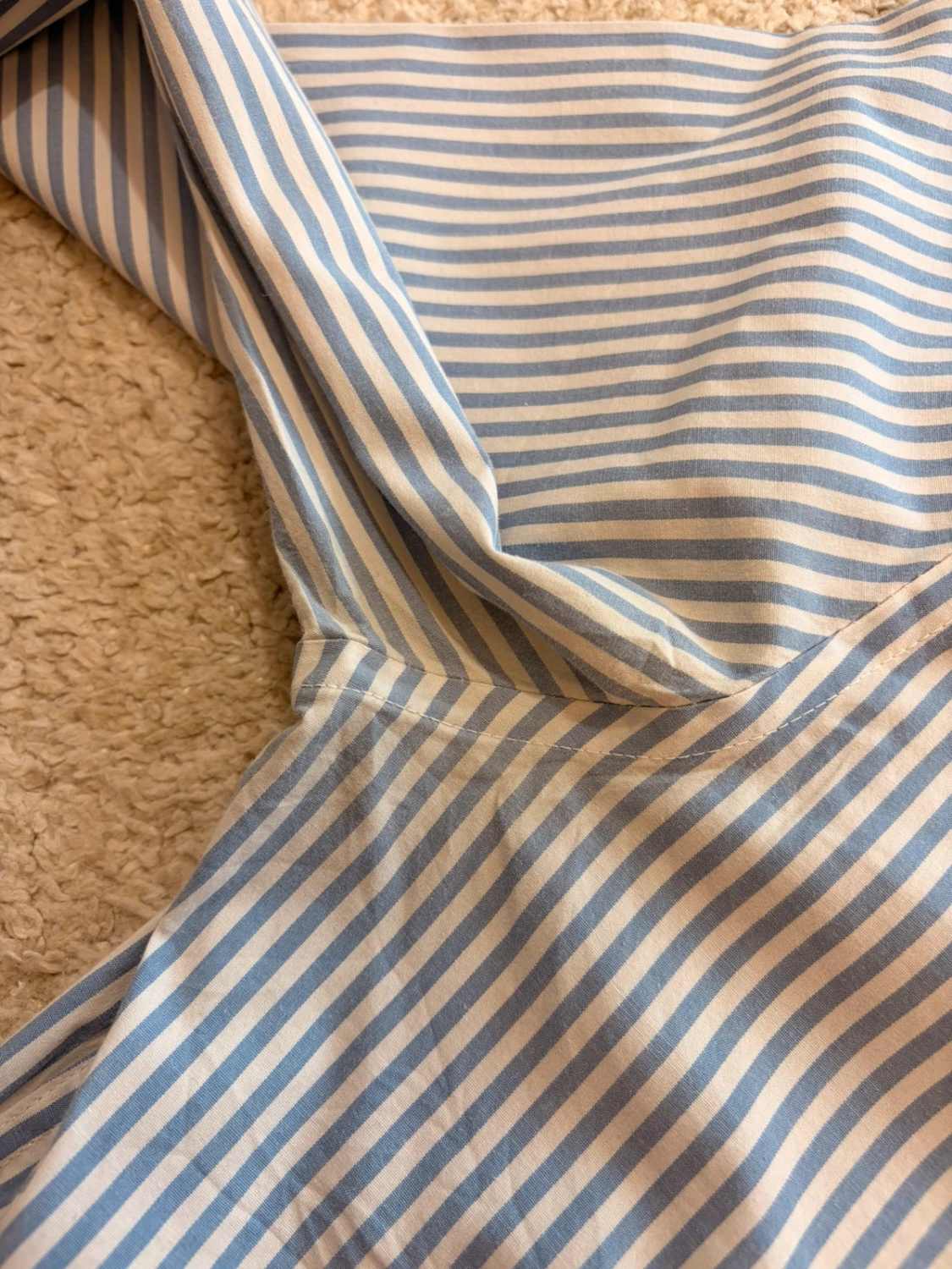 💙🤍 Banana Republic Slim Fit Kreukvrij Overhemd met Lichtblauw/Witte Strepen - Praktisch & Elegant