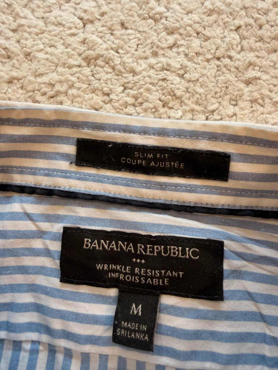 💙🤍 Banana Republic Slim Fit Kreukvrij Overhemd met Lichtblauw/Witte Strepen - Praktisch & Elegant
